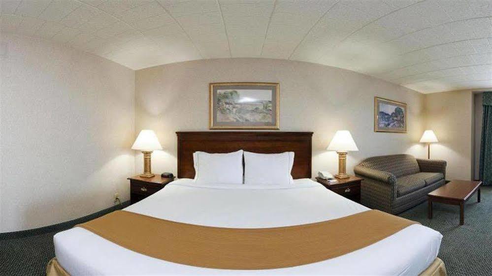 Holiday Inn Express And Suites Pittsburgh West Mifflin By Ihg Zewnętrze zdjęcie